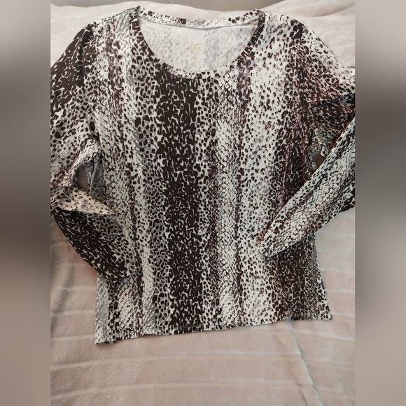 Elle Black and White Animal Print Blouse - Picture 1 of 9